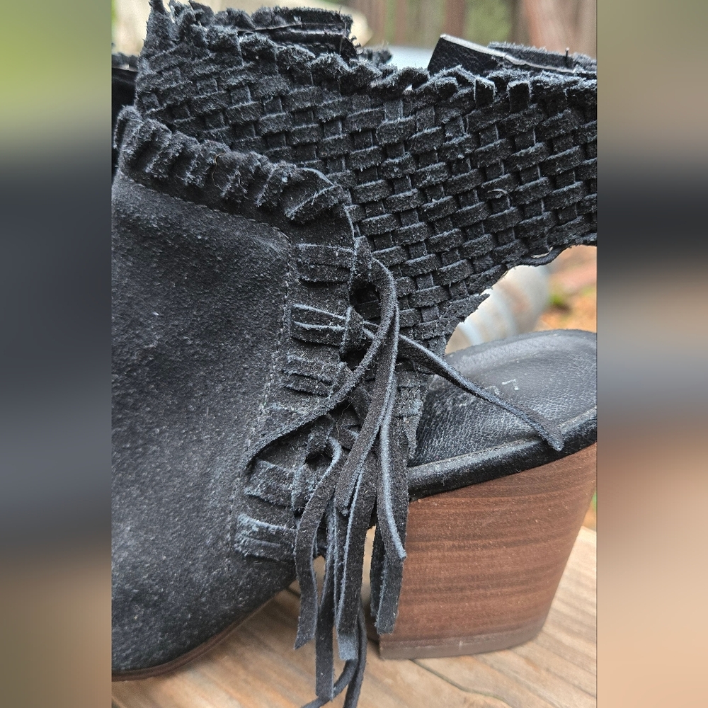 Lucky Brand Genuine Leather/suede Fringe Heel Booties Sz8M - Picture 3 of 8
